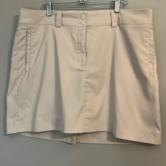 Nike Golf Skort Beige Tour Performance Dri Fit Size 14 - Picture 1 of 12